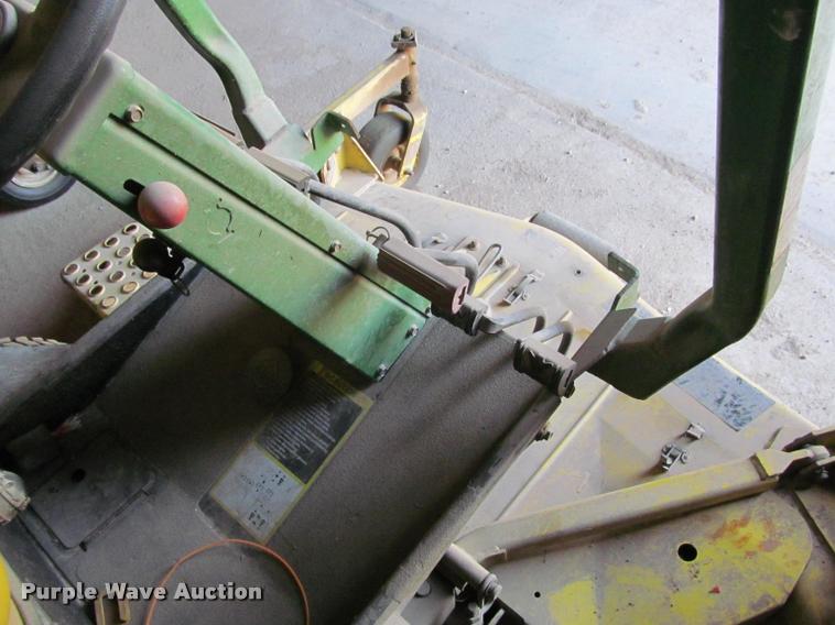image for item BT9134 John Deere F932 lawn mower