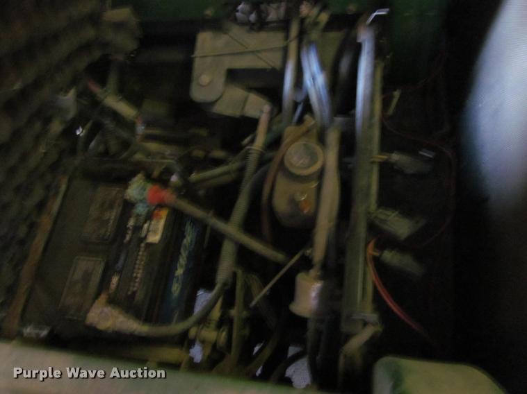 image for item BT9134 John Deere F932 lawn mower