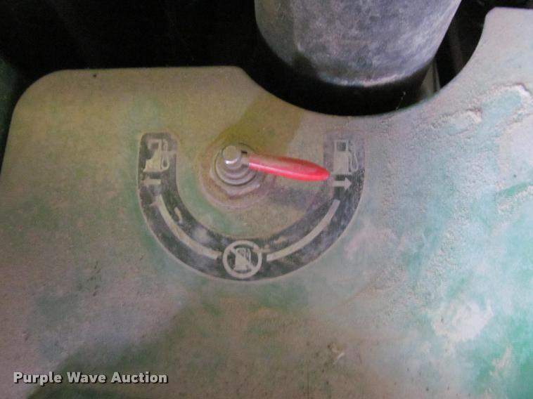 image for item BT9134 John Deere F932 lawn mower