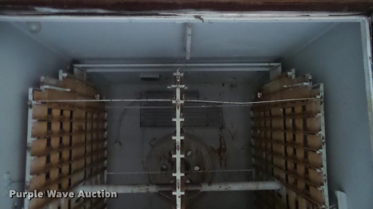 image for item BU9283 Robbins hatchery incubator