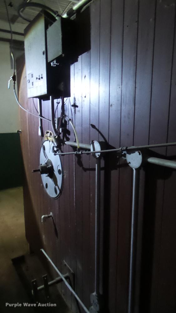 image for item BU9283 Robbins hatchery incubator