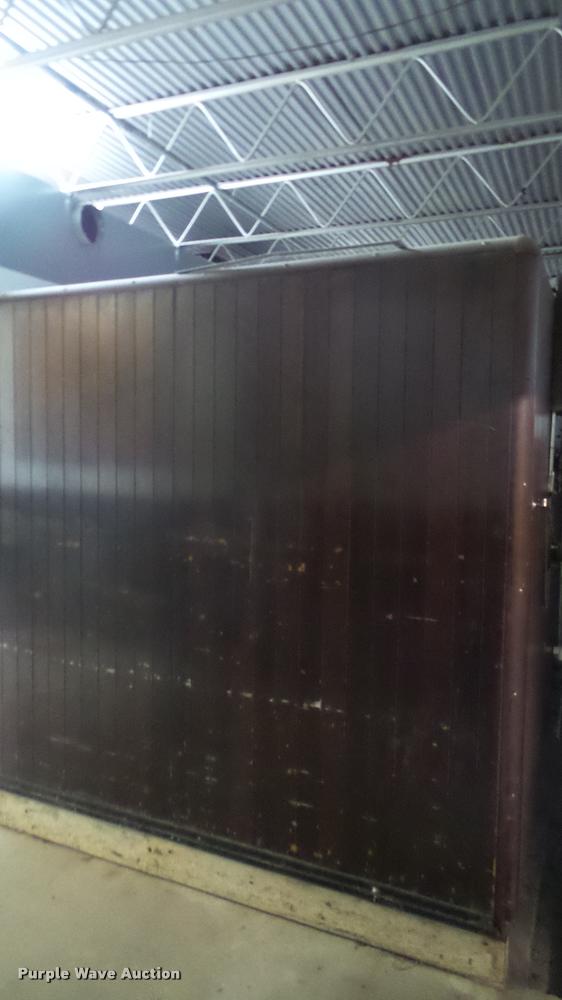 image for item BU9283 Robbins hatchery incubator