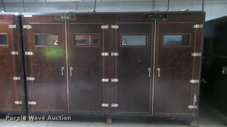 image for item BU9284 Robbins hatchery incubator