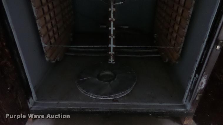 image for item BU9284 Robbins hatchery incubator