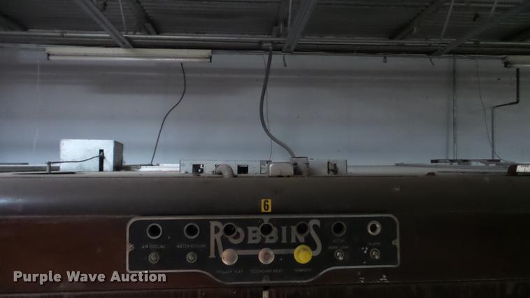 image for item BU9284 Robbins hatchery incubator