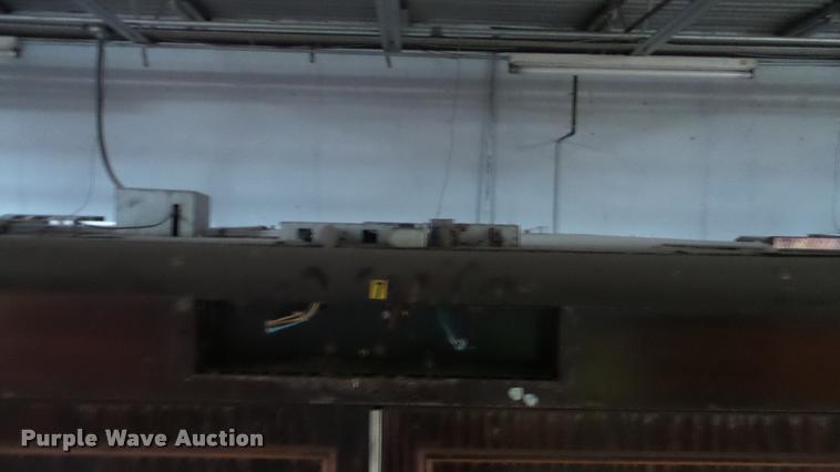 image for item BU9284 Robbins hatchery incubator