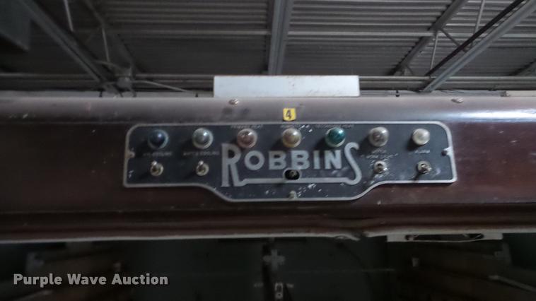 image for item BU9285 Robbins hatchery incubator