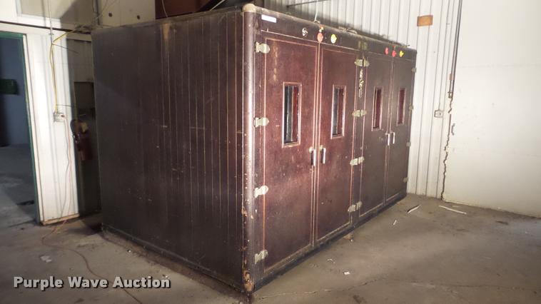 image for item BU9287 Robbins hatchery incubator