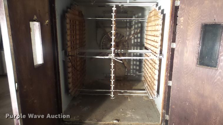 image for item BU9287 Robbins hatchery incubator