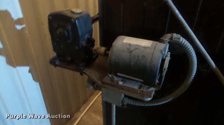 image for item BU9287 Robbins hatchery incubator