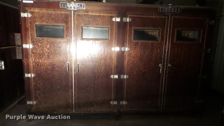 image for item BU9288 Robbins hatchery incubator