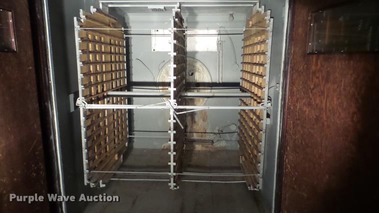 image for item BU9288 Robbins hatchery incubator