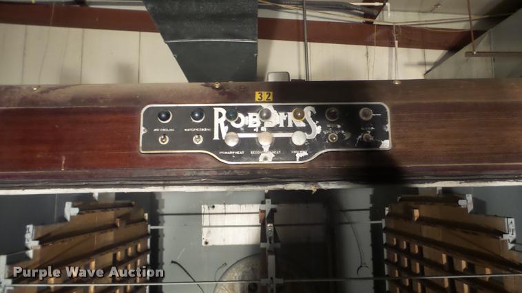 image for item BU9288 Robbins hatchery incubator