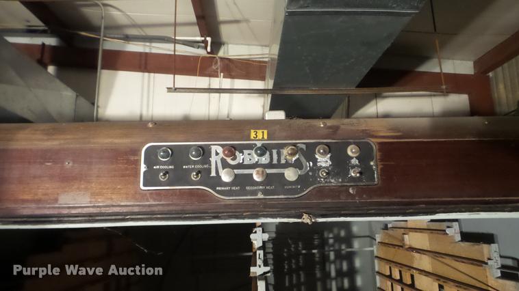 image for item BU9288 Robbins hatchery incubator