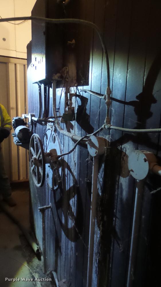 image for item BU9288 Robbins hatchery incubator