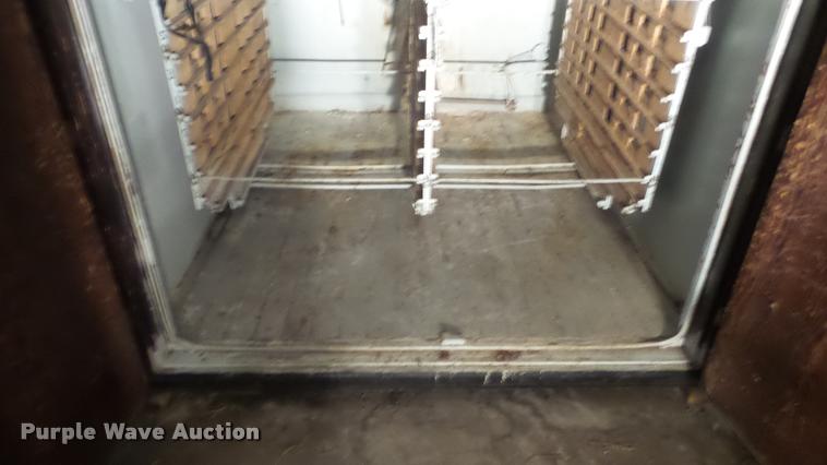 image for item BU9289 Robbins hatchery incubator