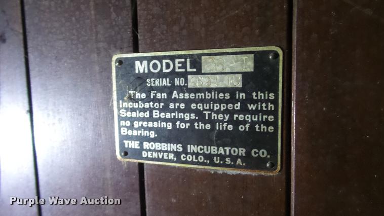 image for item BU9289 Robbins hatchery incubator