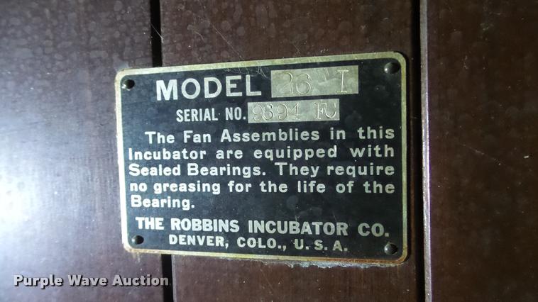image for item BU9289 Robbins hatchery incubator