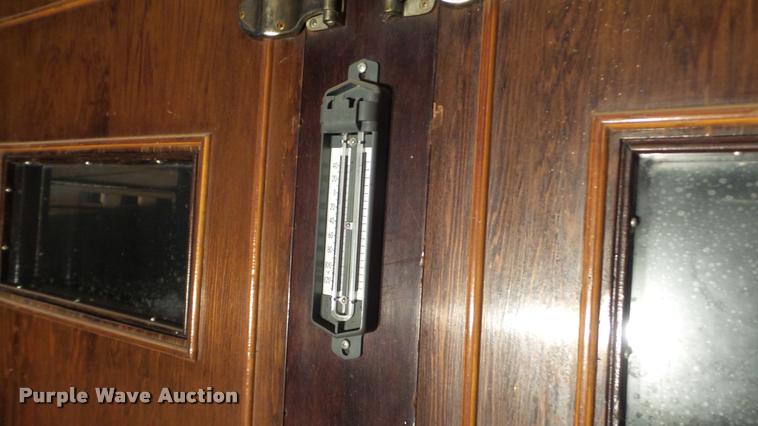 image for item BU9290 Robbins hatchery incubator