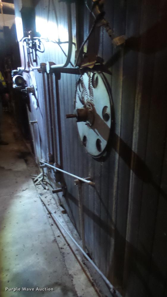 image for item BU9290 Robbins hatchery incubator