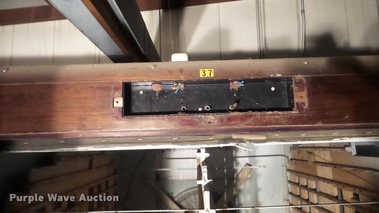 image for item BU9291 Robbins hatchery incubator