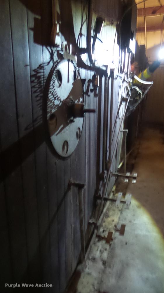 image for item BU9291 Robbins hatchery incubator