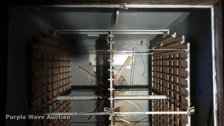 image for item BU9292 Robbins hatchery incubator