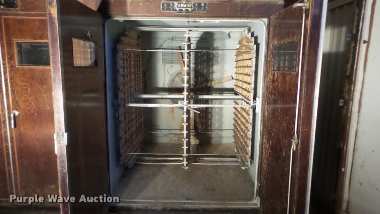 image for item BU9293 Robbins hatchery incubator