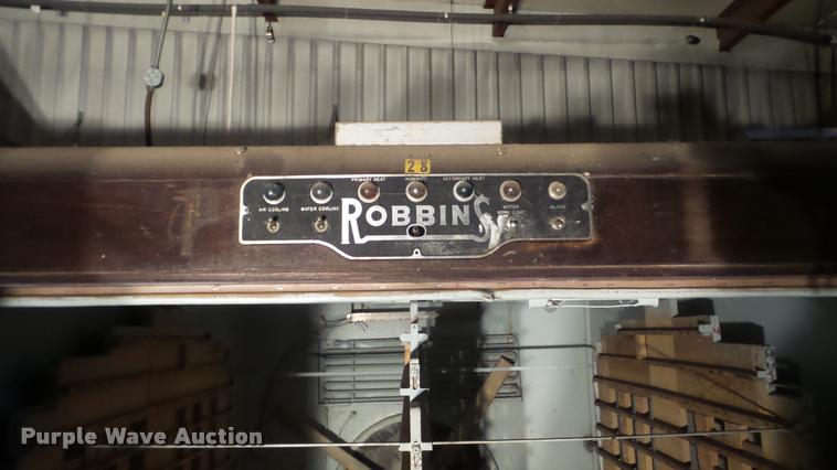image for item BU9294 Robbins hatchery incubator