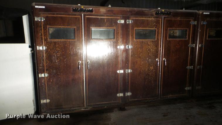 image for item BU9296 Robbins hatchery incubator