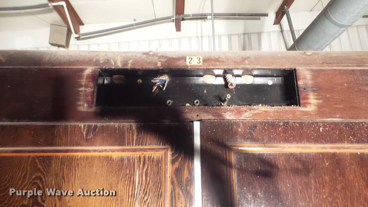 image for item BU9296 Robbins hatchery incubator