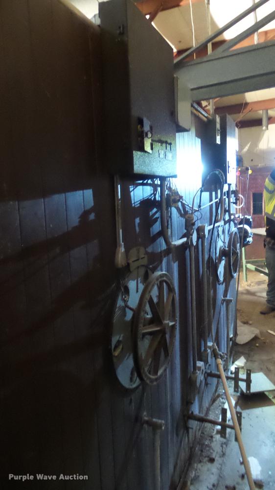 image for item BU9296 Robbins hatchery incubator