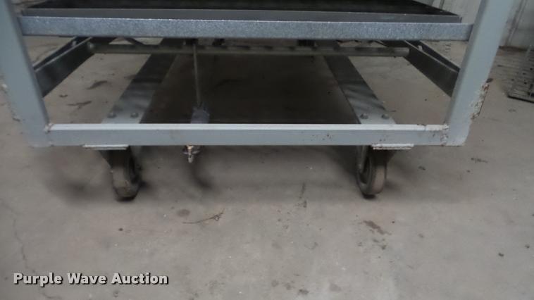 image for item BU9297 (4) metal egg racks