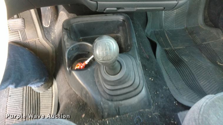 image for item BU9894 2001 Chevrolet S10 pickup truck