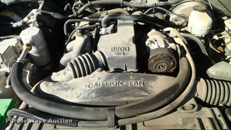 image for item BU9894 2001 Chevrolet S10 pickup truck