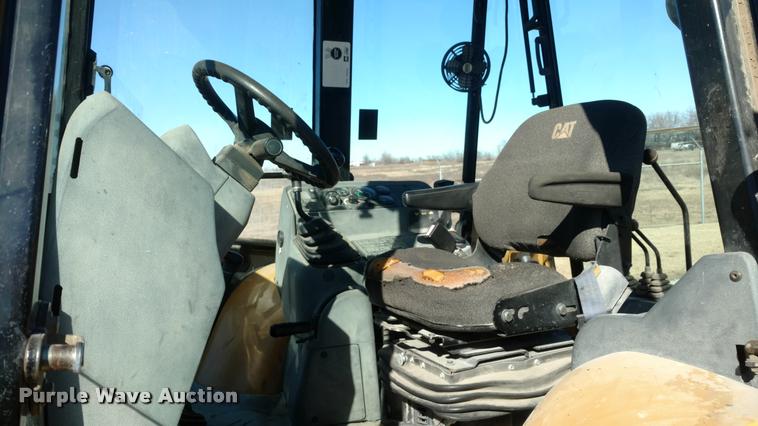 image for item BU9895 1999 Caterpillar 416C backhoe