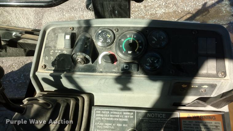 image for item BU9895 1999 Caterpillar 416C backhoe