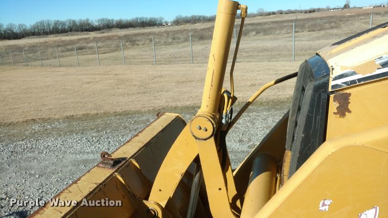 image for item BU9895 1999 Caterpillar 416C backhoe