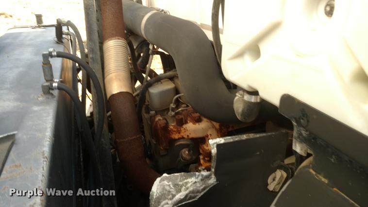 image for item BU9899 1995 Ford CF7000 Sum Vac III street sweeper truck