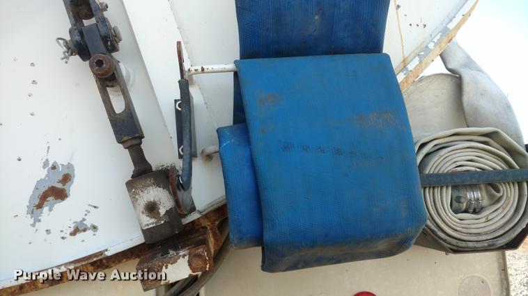 image for item BU9899 1995 Ford CF7000 Sum Vac III street sweeper truck