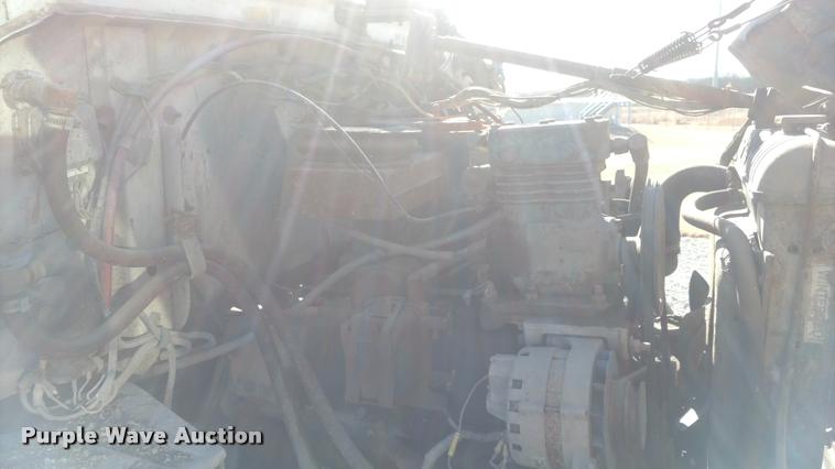 image for item BU9902 1980 Ford F800 dump truck