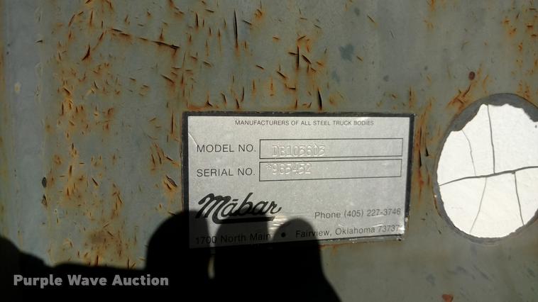 image for item BU9902 1980 Ford F800 dump truck