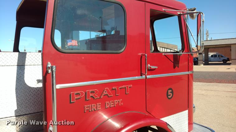 image for item BU9911 Seagrave fire truck