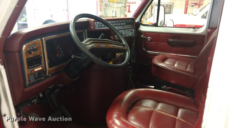 image for item BU9913 1989 Ford Econoline E350 Super ambulance