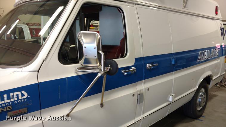 image for item BU9913 1989 Ford Econoline E350 Super ambulance