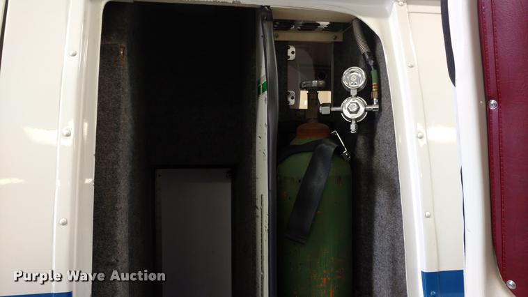 image for item BU9913 1989 Ford Econoline E350 Super ambulance