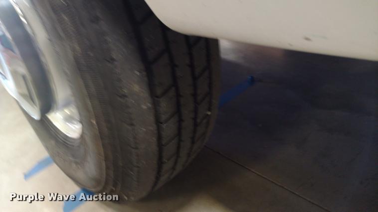 image for item BU9913 1989 Ford Econoline E350 Super ambulance