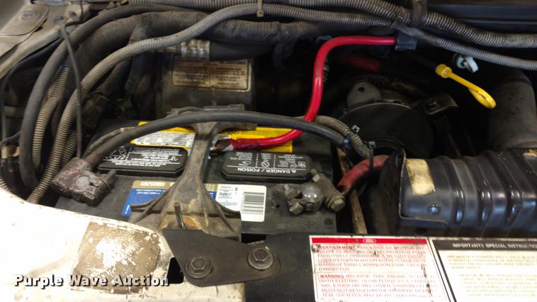 image for item BU9913 1989 Ford Econoline E350 Super ambulance