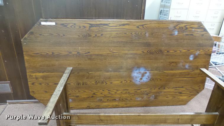 image for item CB9574 Wood table