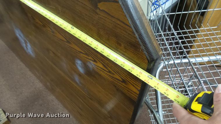 image for item CB9574 Wood table